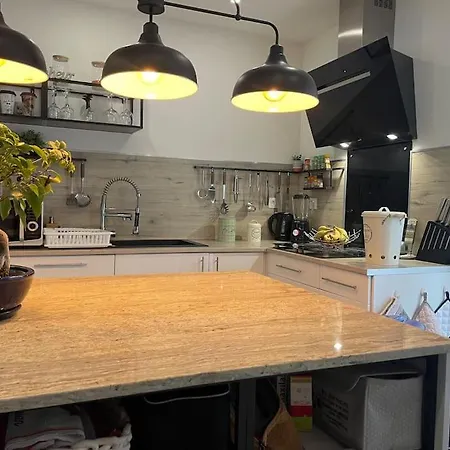Appartement, * 페르피냥